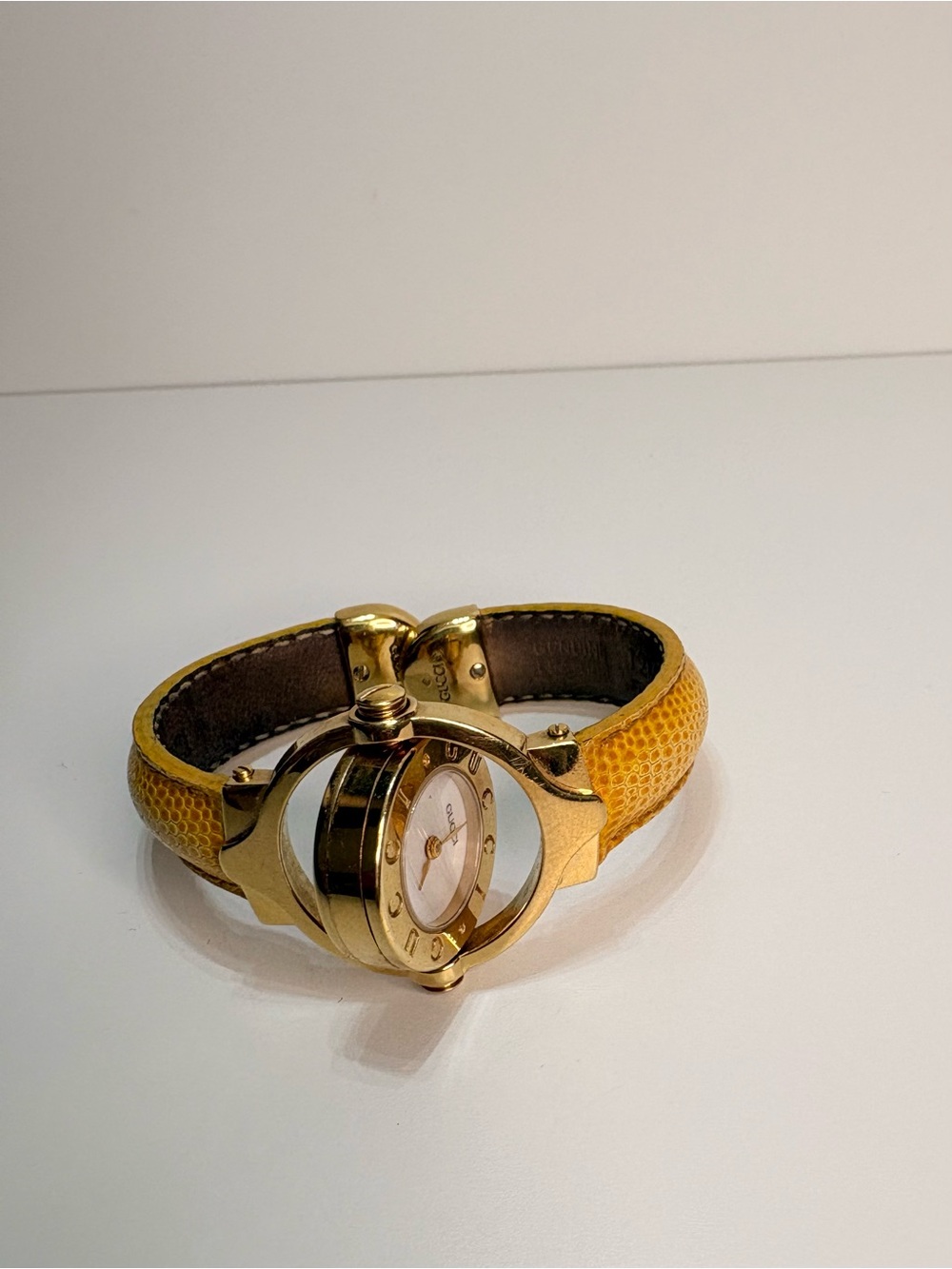Gucci Vintage Swivel  Bangle Watch Gold Yellow Leather